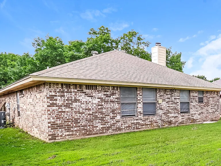 6929 Egan Way — Photo 15