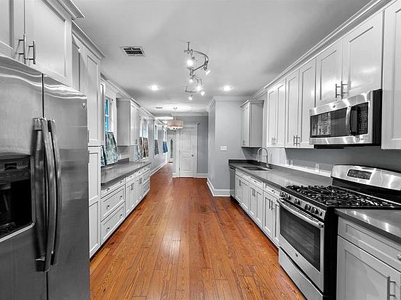 5th image of 1021 Euterpe St
