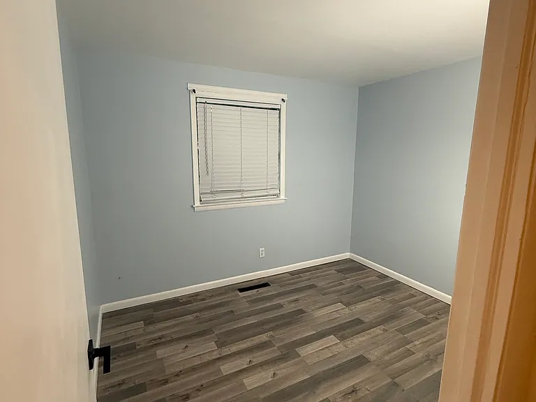 1688 Clyde Pl — Photo 13