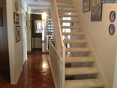 4th image of 4452 Habersham Ln N #226