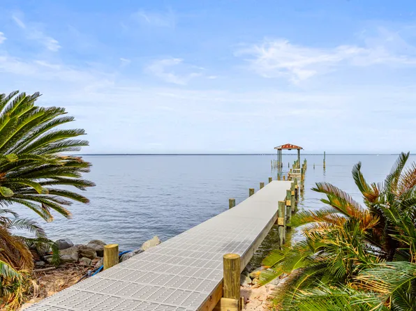 4164 Sandy Bluff Dr W, Gulf Breeze, FL 32563