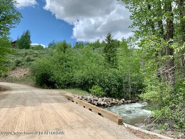 10230 Knights Way, Tetonia, ID 83452