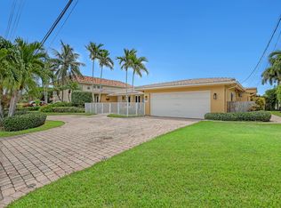 2100 NE 30th St, Lighthouse Pt, FL 33064