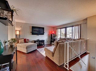 469 Spring Hill Rd, Vadnais Heights, MN 55127