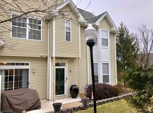 39 Wildflower Ln #2204, Morristown, NJ 07960