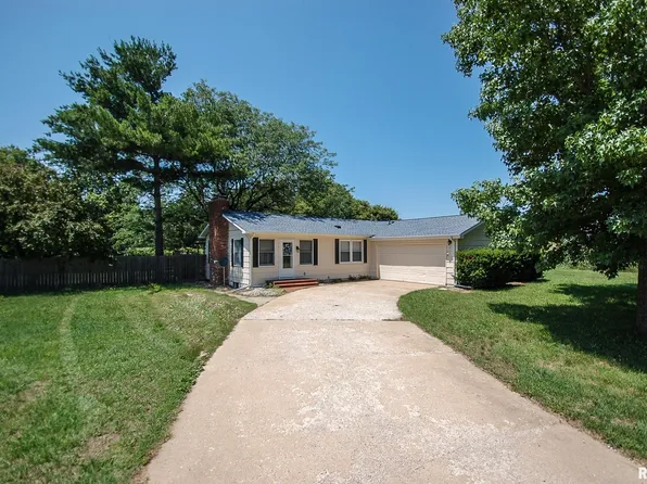 16221 N Grant Ave, Chillicothe, IL 61523