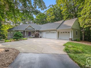 3469 Kayelin Ct, Jenison, MI 49428