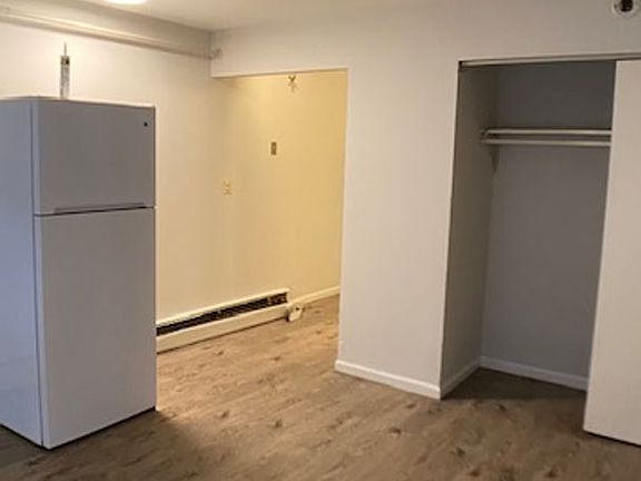 5th image of 1722 N Mannheim Rd APT 5