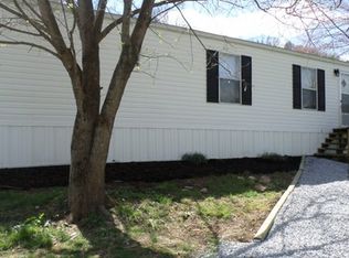 404 Amis Chapel Road, Surgoinsville, TN 37873