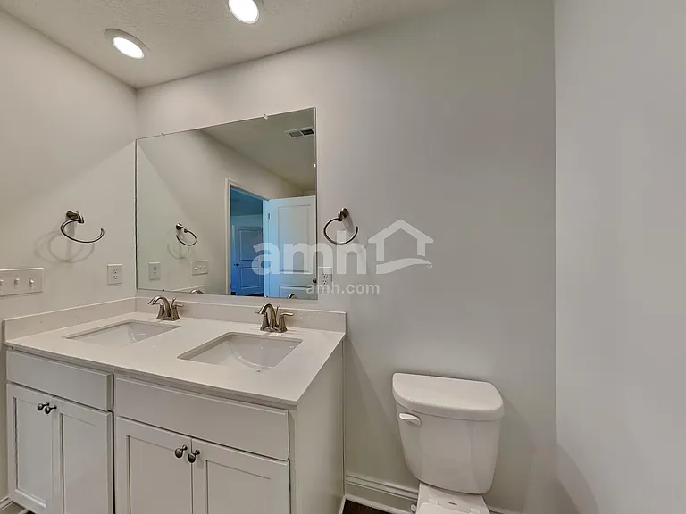 1373 Park Pl S — Photo 11
