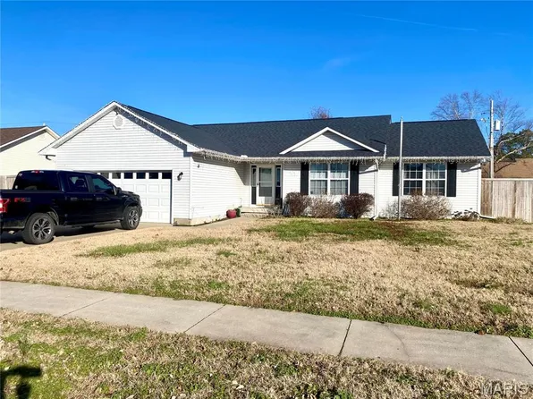 914 Pine St, Sikeston, MO 63801