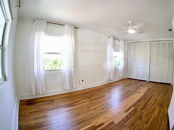 5th image of 620 Winters St #620