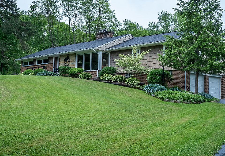 Ranch w/ In-Law Apartment