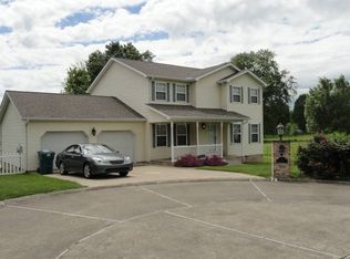 72 Scott Ln, Hurricane, WV 25526