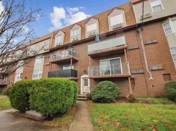 17 Zabriskie Ave #3F, Bayonne, NJ 07002
