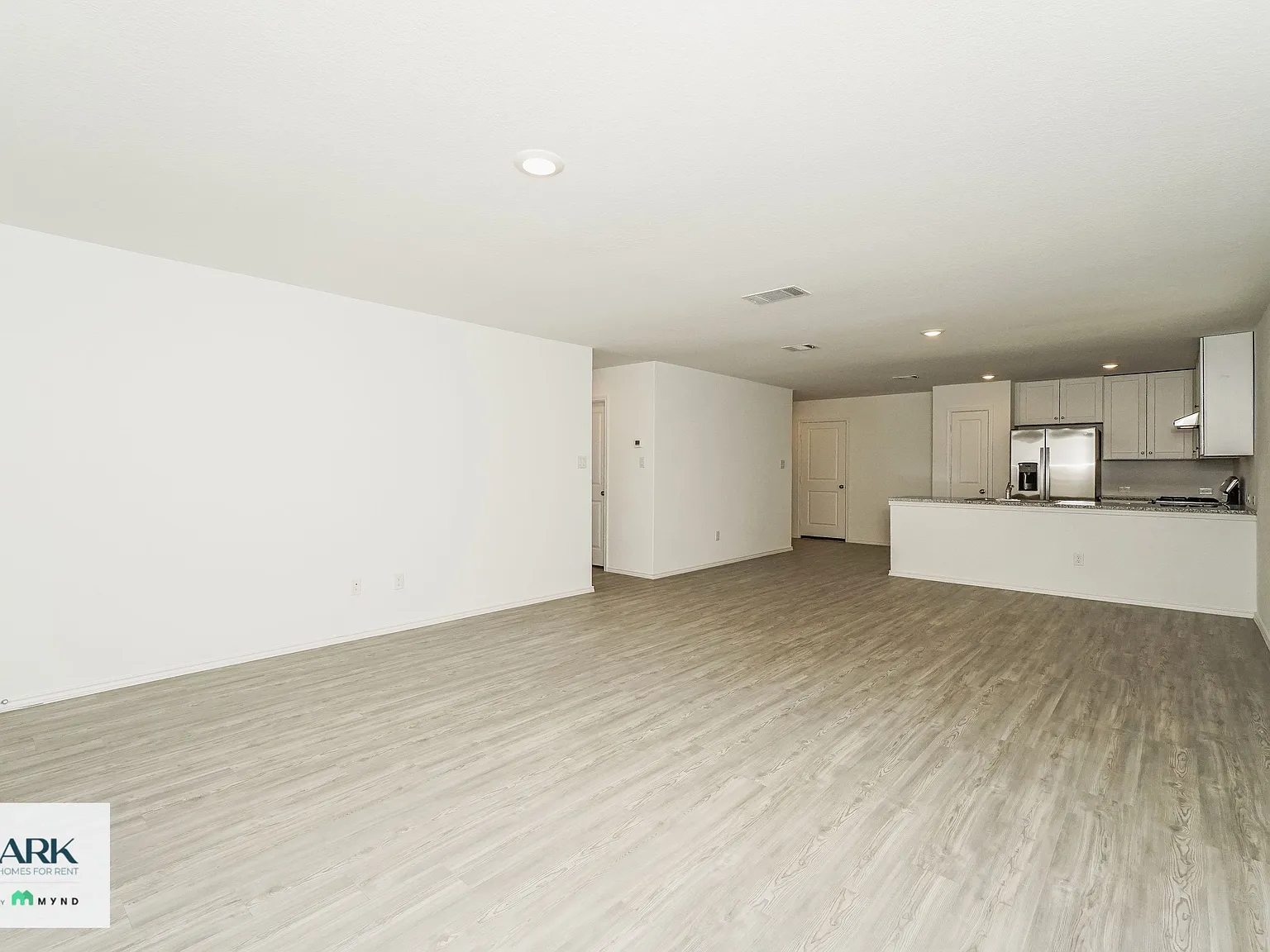 3 bed, 2.0 bath, 1474 sqft, $1,825 — Photo 3