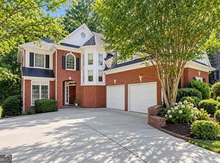 5052 Vinings Estates Ct SE, Smyrna, GA 30126