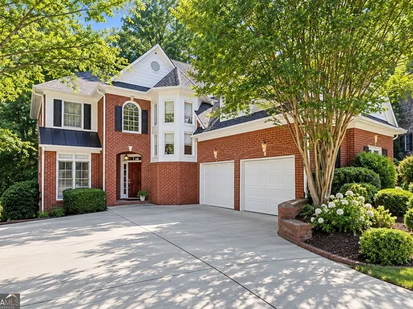 5052 Vinings Estates Ct SE, Smyrna, GA 30126