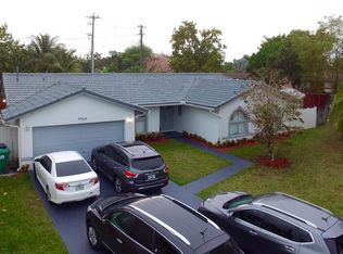 9964 SW 157th St, Miami, FL 33157