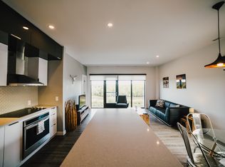 LXTX, Winnipeg, MB R3P 2V5