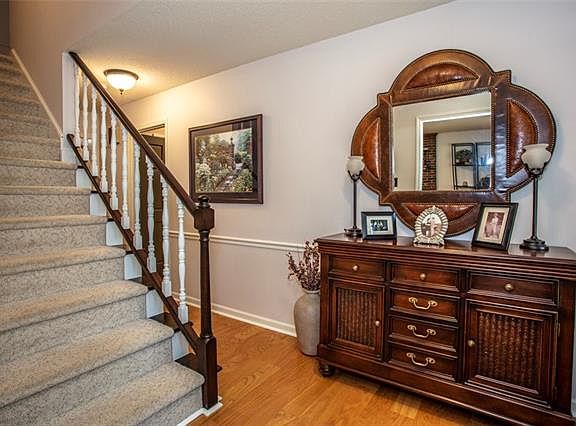 2nd image of 2073 Stonehenge St