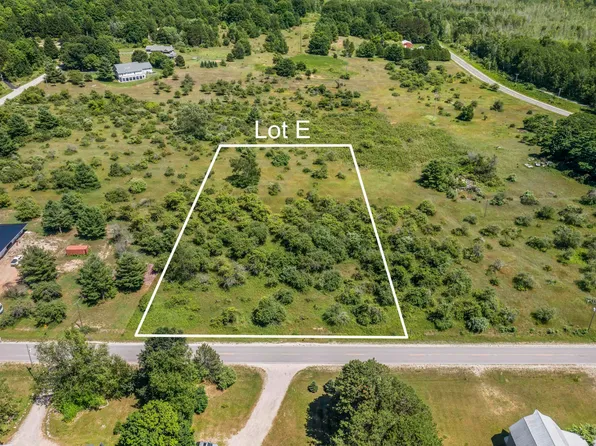 0 E Airport Rd, Frankfort, MI 49635