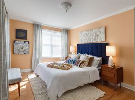 44 Independence Dr, Chestnut Hill, MA