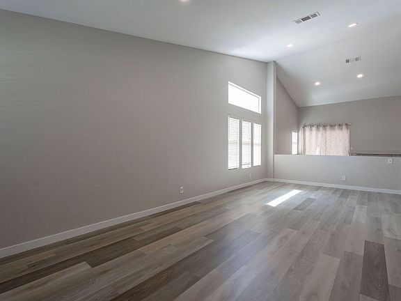 2nd image of 1735 Navarre Ln