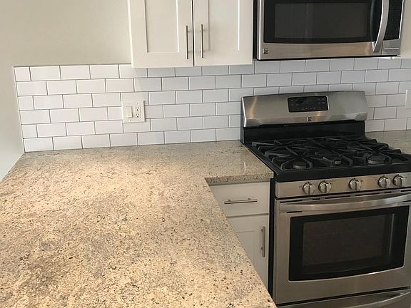 2nd image of 435 Tennyson Dr #1
