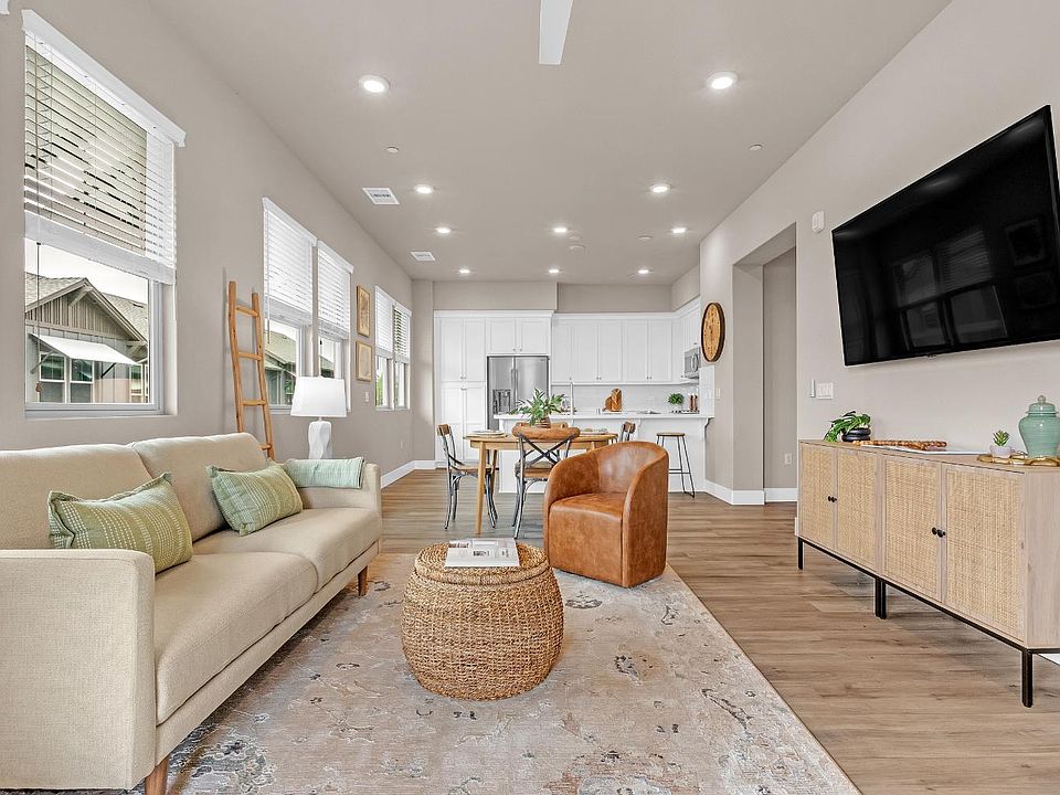 1st image of 1661 Spring St #432