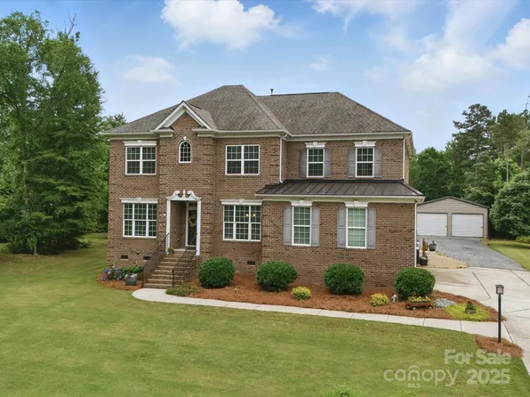 9450 Surface Hill Rd, Mint Hill, NC 28227
