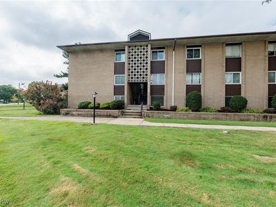 10427 N Church Dr APT 123, Parma Heights, OH, 44130