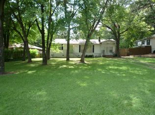 1612 Burnham Rd, Fort Smith, AR 72903