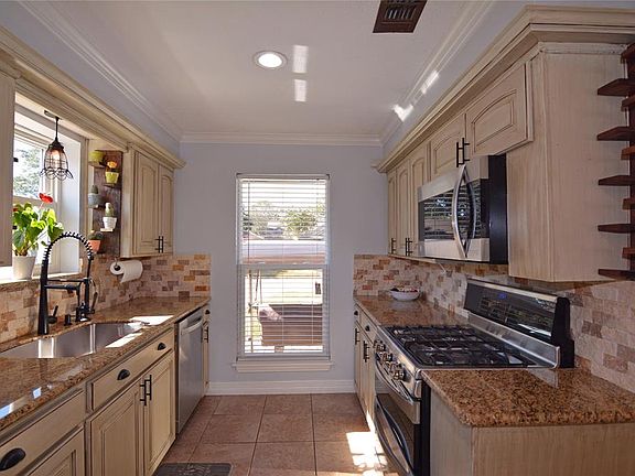 4th image of 21111 Park Villa Dr