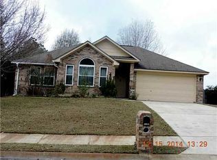 13689 Tara Hills Dr, Gulfport, MS 39503