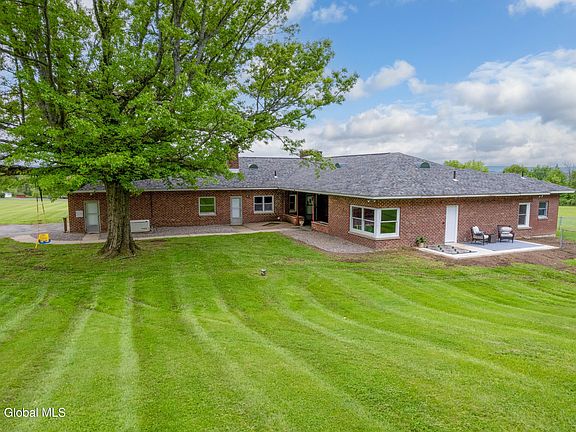 4th image of 730 McKay Road