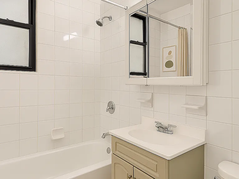 214 W 102nd St — Photo 5