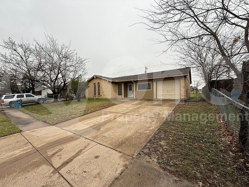 1st image of 105 Crestridge Dr