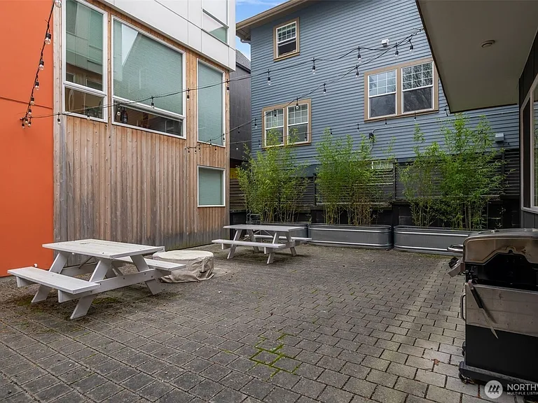 2515 E Yesler Way #A — Photo 9