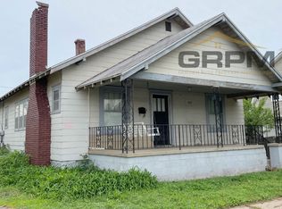 1312 N Washington St, Hutchinson, KS 67501