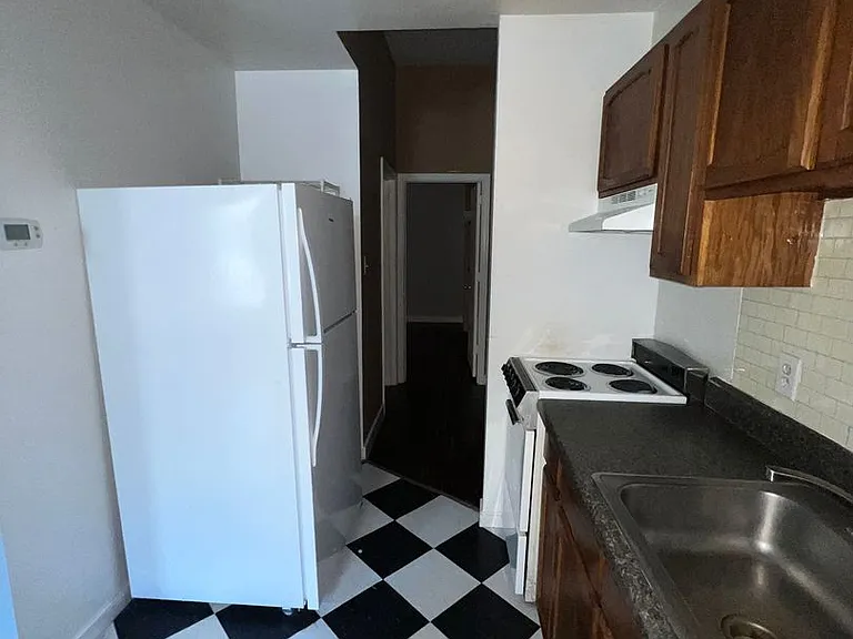 2623 Floyd Avenue — Photo 11