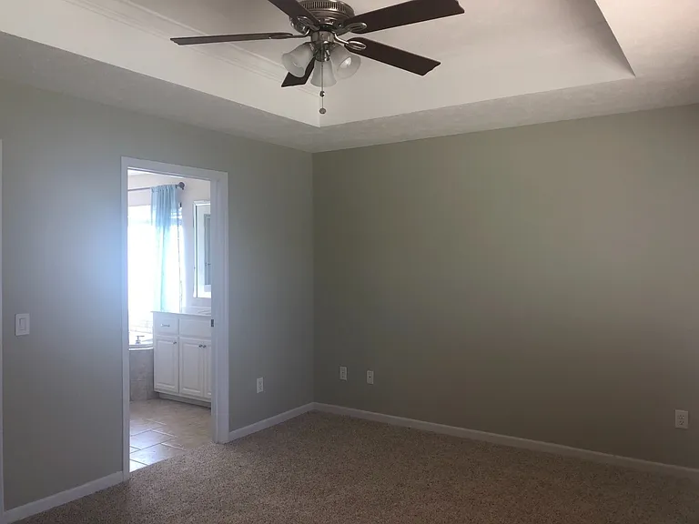 914 Amber Way — Photo 6