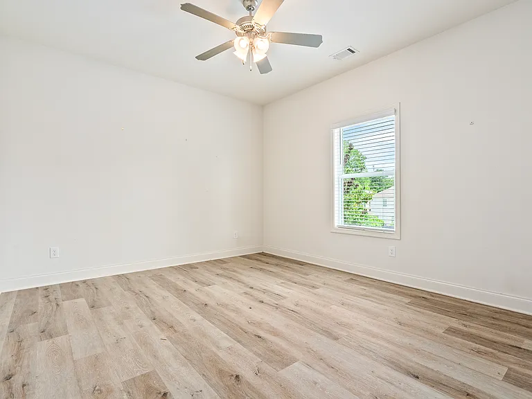 363 W Drake Ave — Photo 8