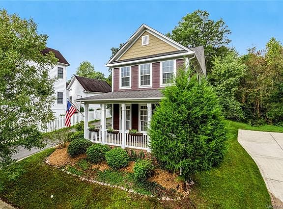 3rd image of 14119 Garden District Row