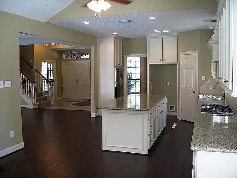 17619 Champion Forest Dr — Photo 10