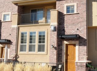 950 Elmhurst Dr UNIT B, Highlands Ranch, CO 80129