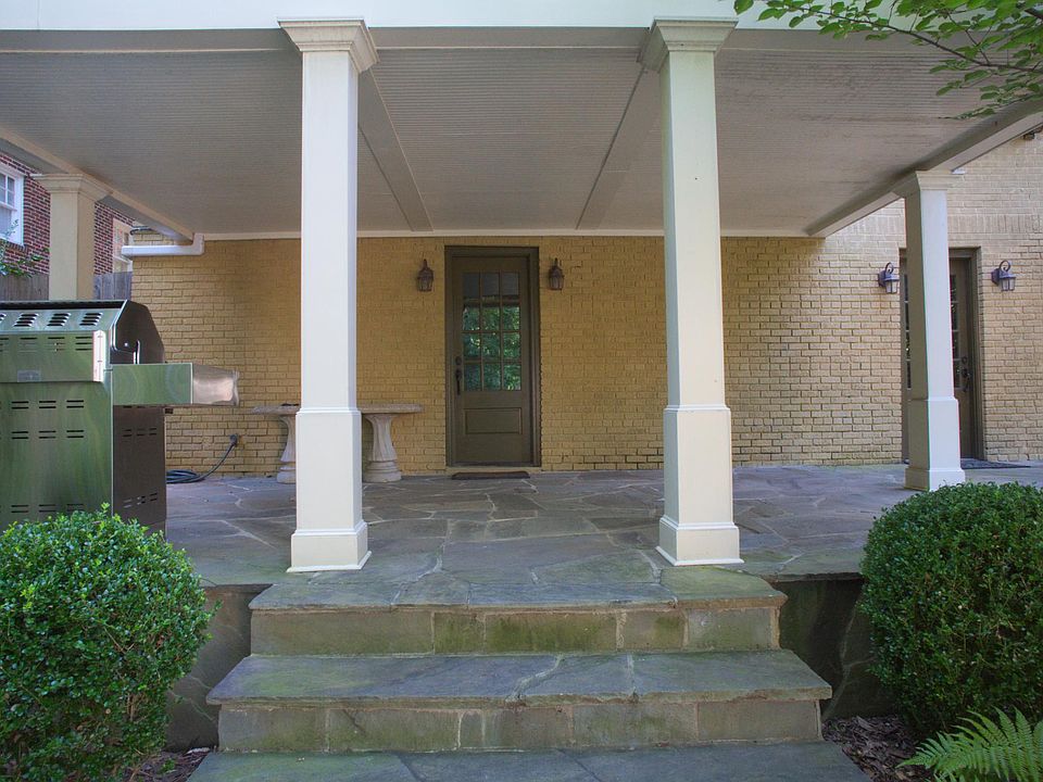 Entrance and Patio