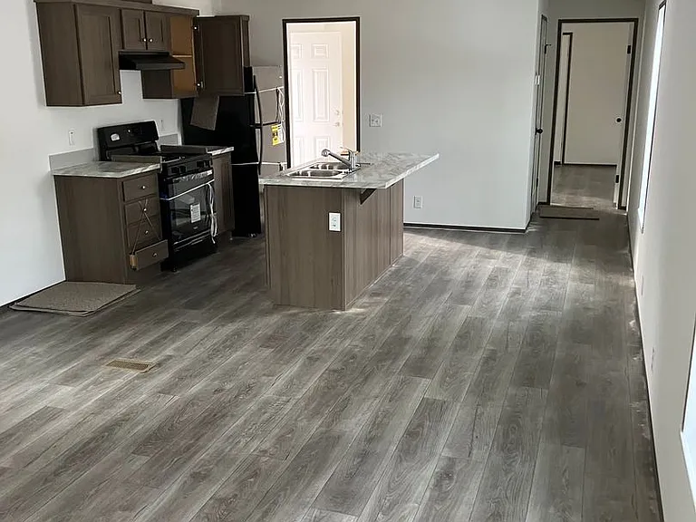 1430 Torun Rd — Photo 3