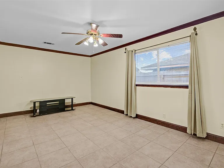 8565 Ridgepoint Dr — Photo 10