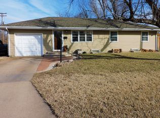 1702 N Tyler St, Hutchinson, KS 67502